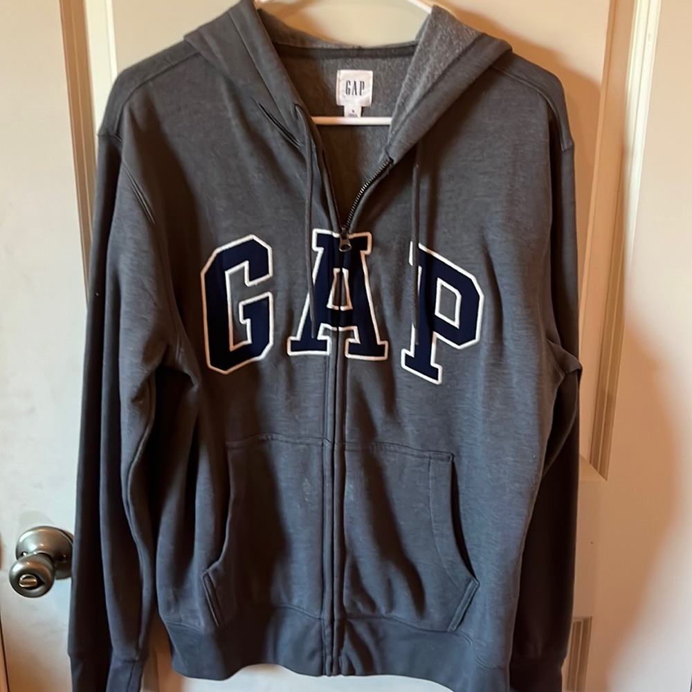 Gap zip hoodie in good condition
